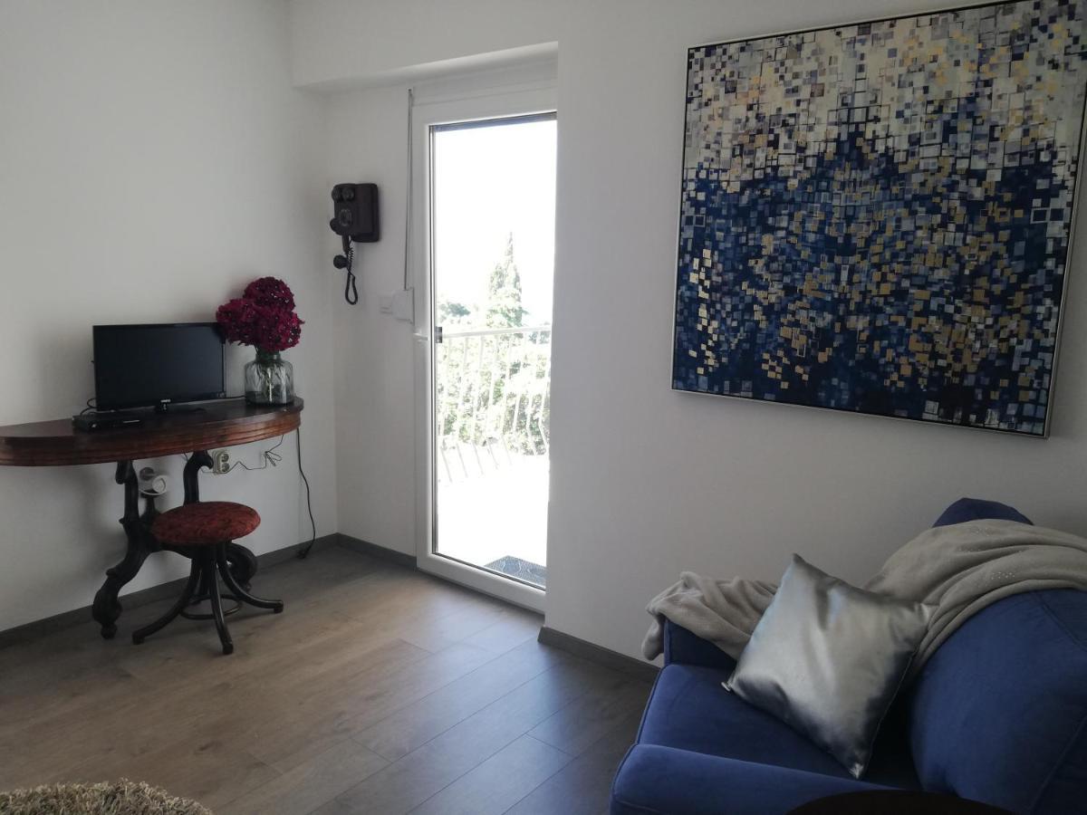 Apartments 4U Omišalj Eksteriør billede