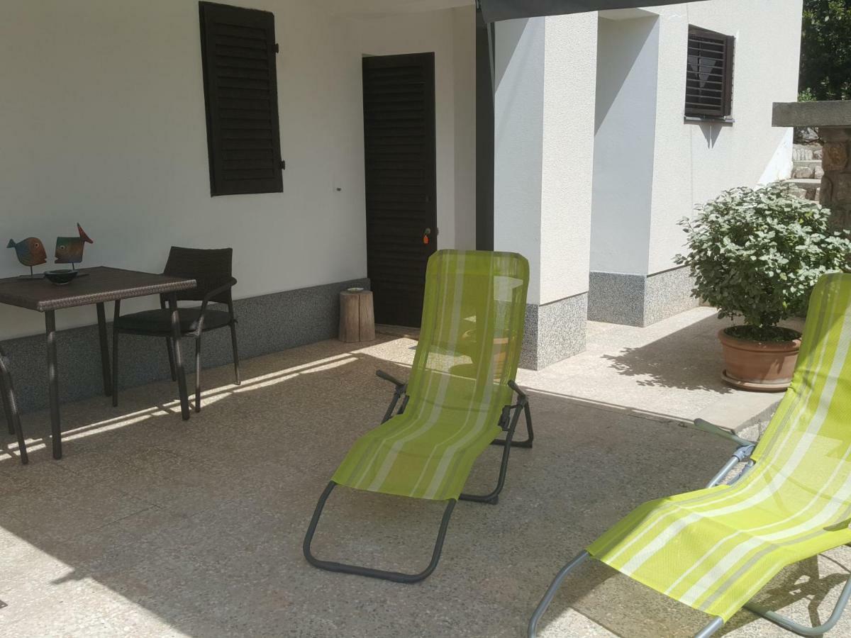 Apartments 4U Omišalj Eksteriør billede